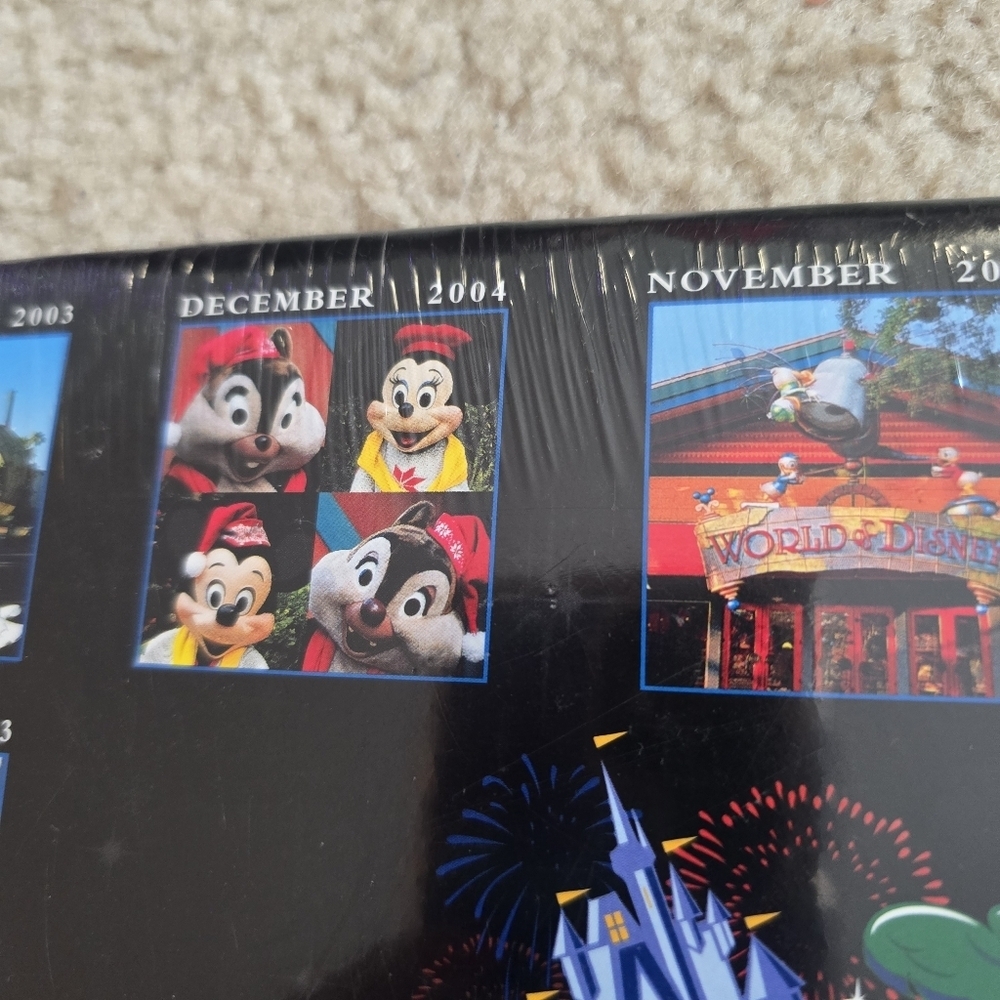 2004 Walt Disney World Epcot Center Calendar Magic Kingdom Vintage - Picture 5 of 16